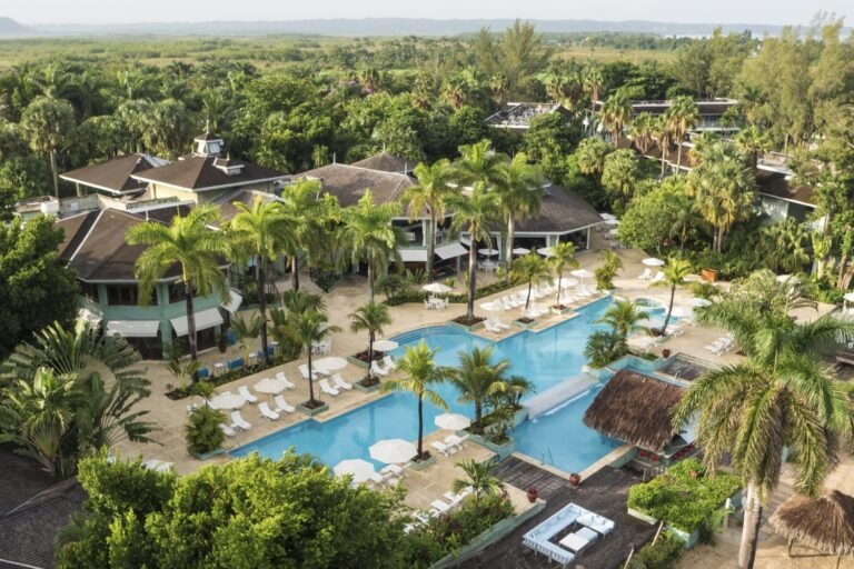 How to Choose the Perfect All-Inclusive Package