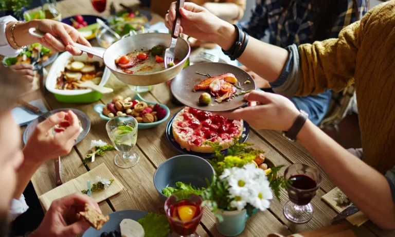How Food Well-being Is Changing Hospitality: 6 Key Trends Explained