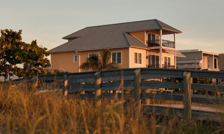 The Short-Term Rental Guide to Property Management Systems