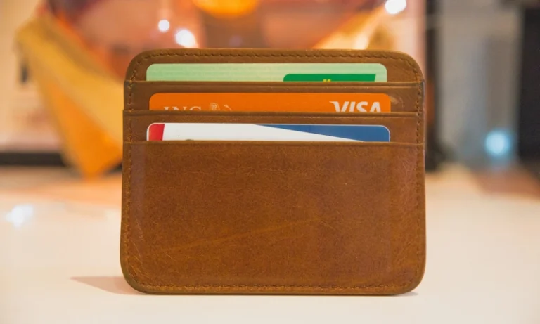 Credit Card Delinquency Impacts U.S. Economy Hotels as Luxury Demand Rises